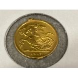 22ct gold Half-Sovereign George V 1912 (possibly ex jewellery item)