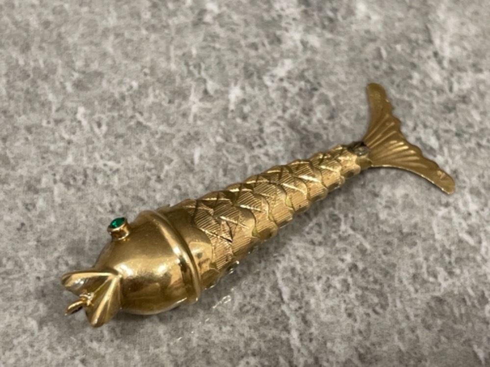 Vintage 9ct gold Articulated fish pendant (2.7g)