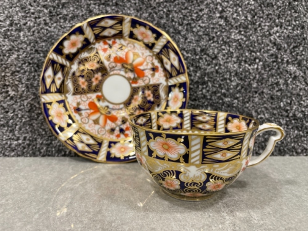 Royal Crown Derby Imari patterned teacup and saucers x7 - Image 2 of 3