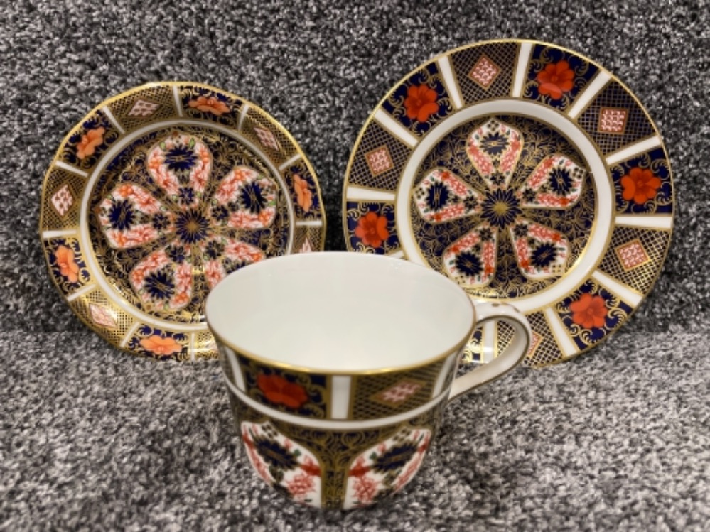 Royal Crown Derby old Imari patterned trio. In good condition. - Image 3 of 3