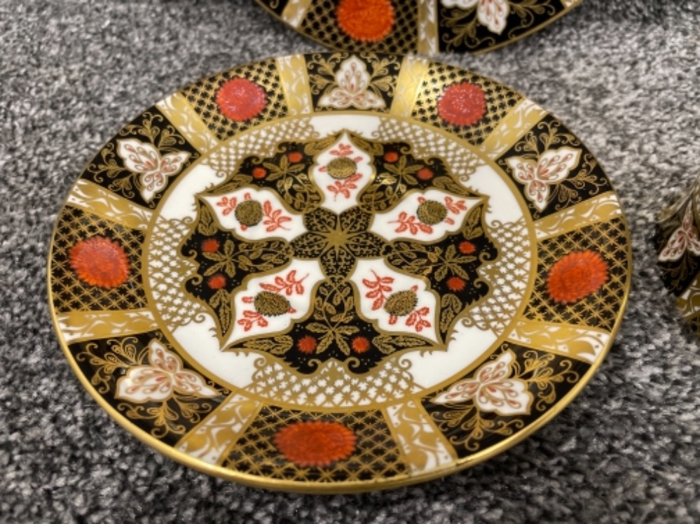 Royal Crown Derby Abbeydale Imari patterned trio. In good condition - Image 3 of 4