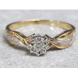 9ct yellow & white gold ring set with centre diamond, size N, 1.7g gross
