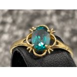 Ladies 9ct gold oval green stone set ring. size N1/2