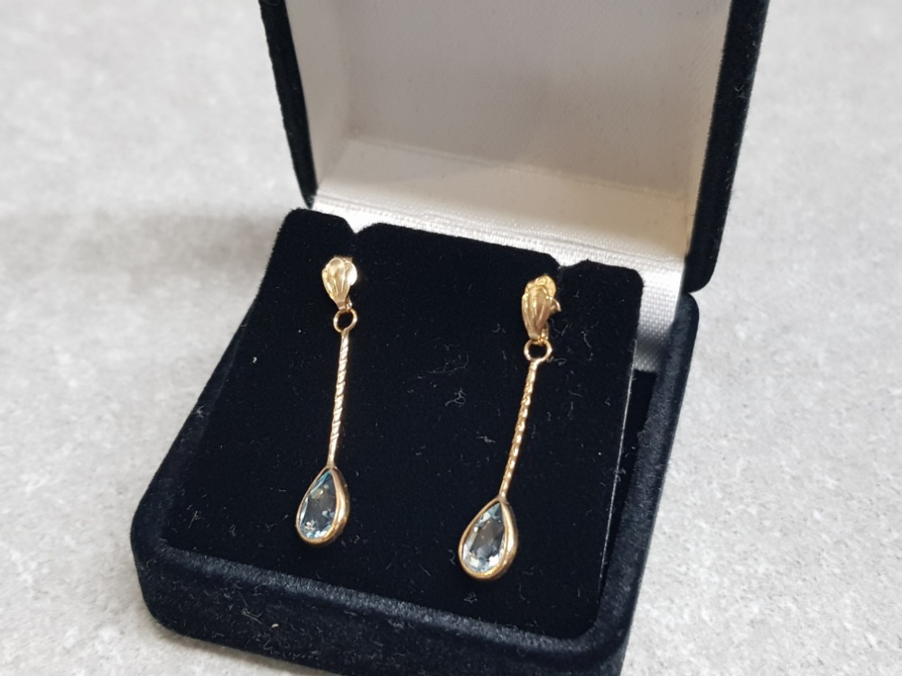 Pair of 9ct yellow gold blue topaz earrings, 0.79g - Image 3 of 3