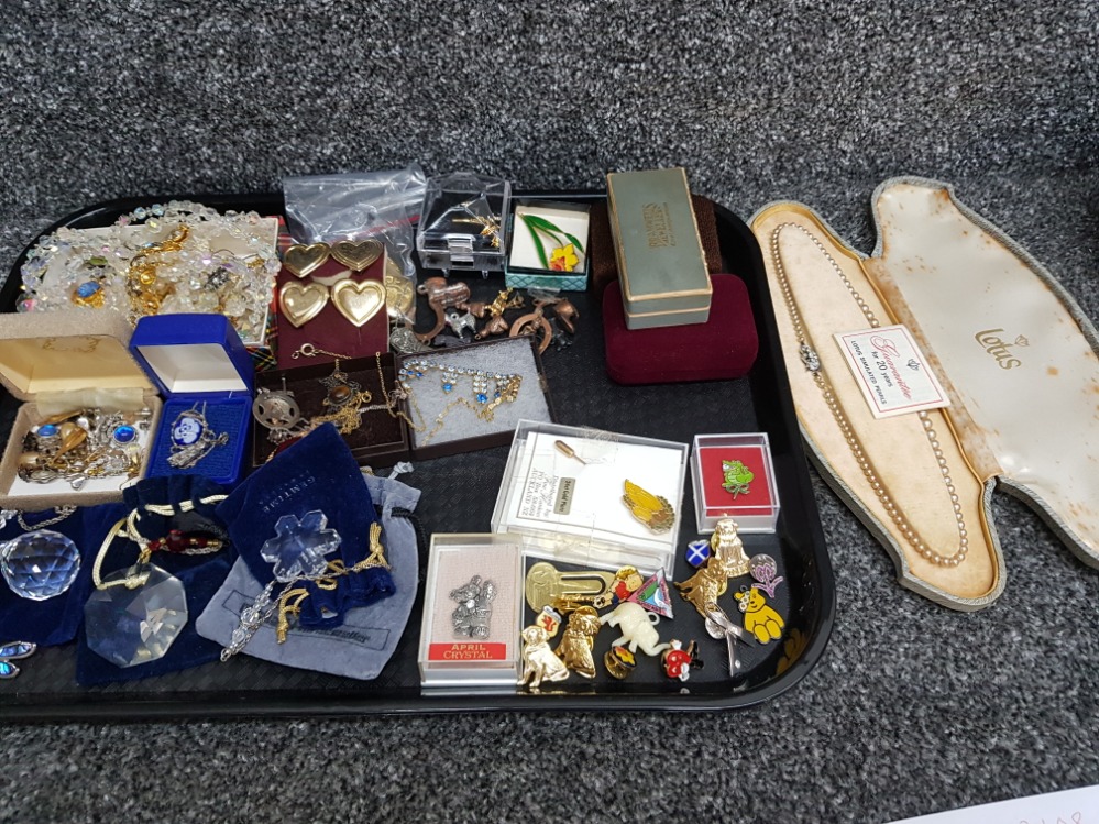 Tray of miscellaneous costume jewellery, simulated pearl necklace, badges also includes minature