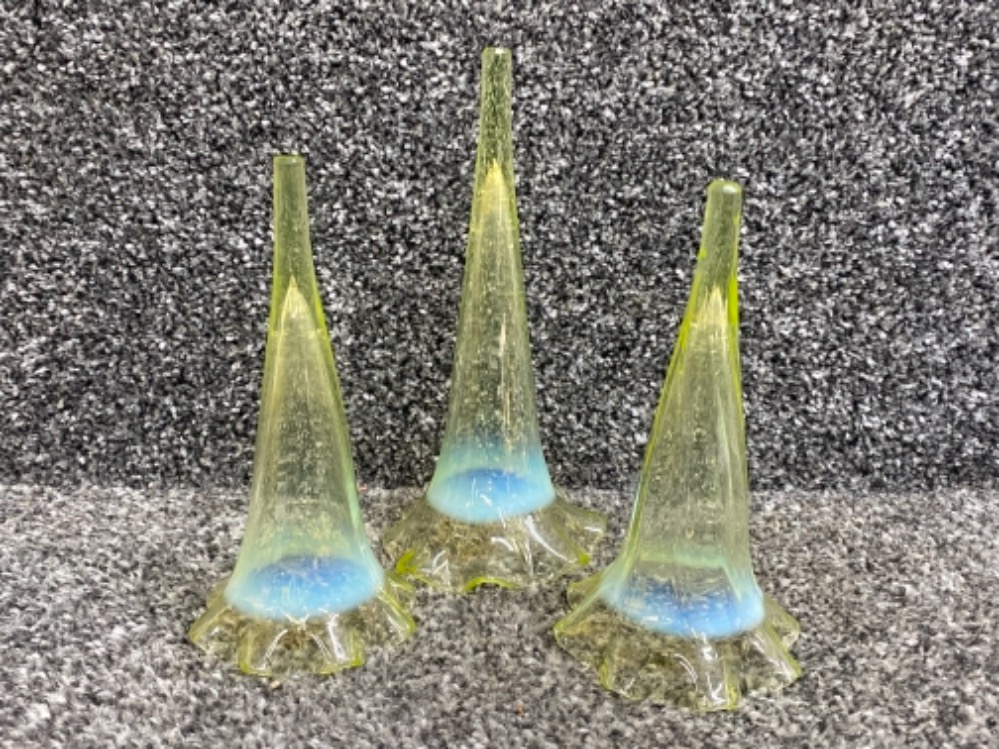 Three Vaseline glass Epergne flutes, 2x 13.5cm, 1 x 17cm