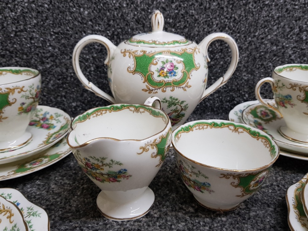 15 pieces of Foley tea china, Broadway pattern - Image 2 of 2