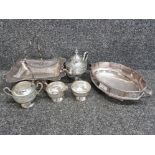 Selection of good silver plated hollow ware including superb viners centre bowl, cake plate etc
