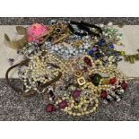 Lot of costume jewellery