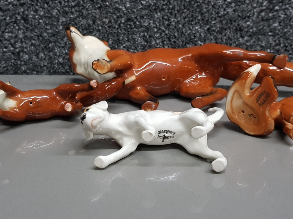 Three Beswick foxes and a hound. - Image 3 of 3