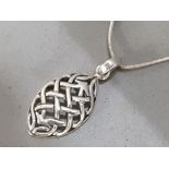 Silver oval celtic pendant & chain, 4.1g