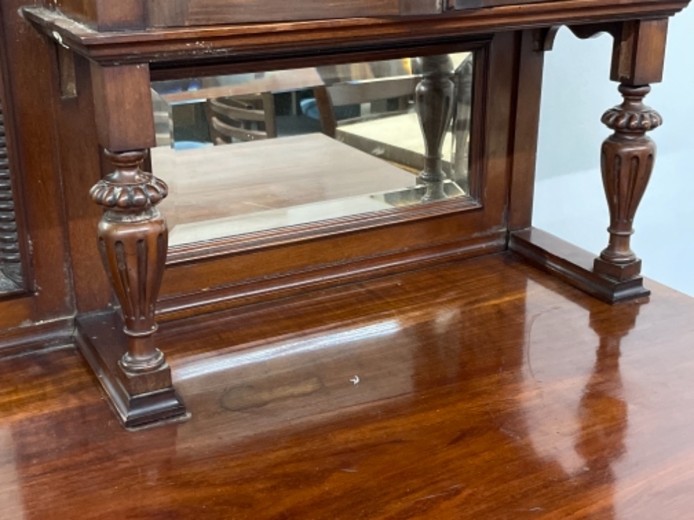 Mid - late Victorian mahogany mirror back sideboard/dresser. Featuring 4 bevelled edge mirrors, - Image 5 of 6