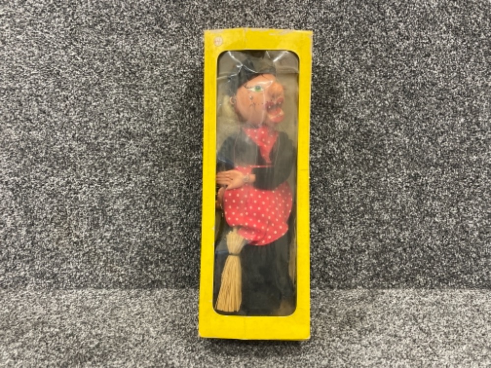 Vintage Pelham puppets Marionette witch in original box - Bild 2 aus 3