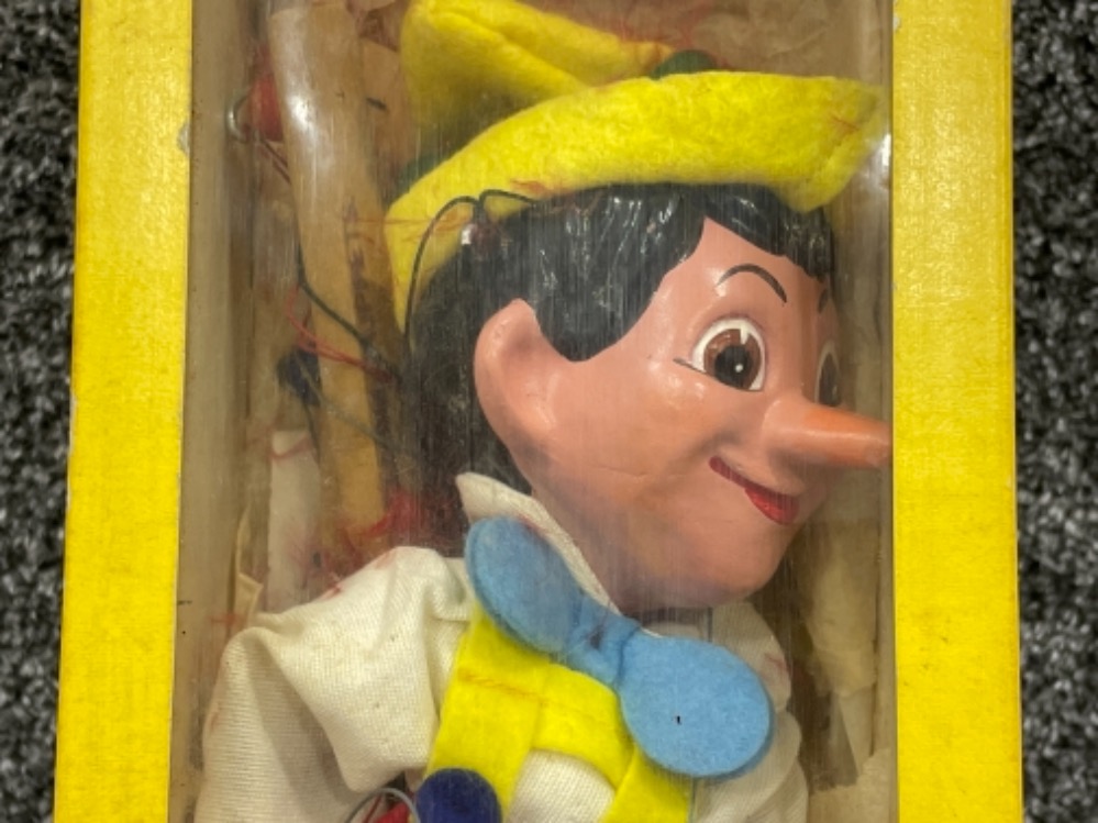 Vintage Pelham puppets Pinocchio in original box - Image 3 of 3