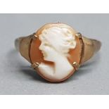 Ladies 9ct yellow gold oval shaped cameo ring, size L«, 1.7g gross