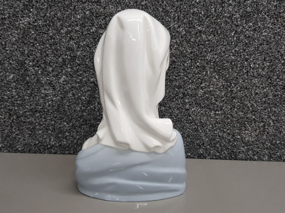 Large Lladro 4649 Madonna head/bust - Image 2 of 2