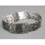 Ladies silver ornate paris bracelet with bolt catch, 18.6g