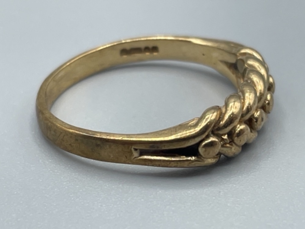 9ct gold ornate ring, 2.7g size O - Image 2 of 2