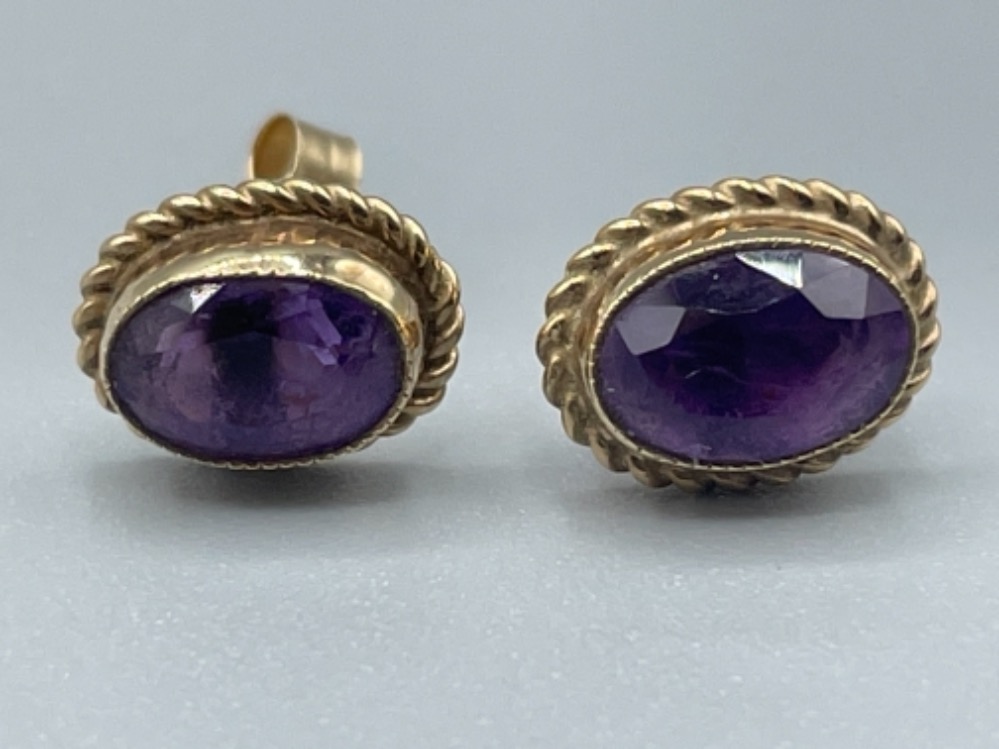 2 x 9ct gold Purple stone stud earrings 1 with CZs - Image 3 of 3