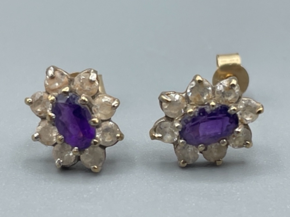 2 x 9ct gold Purple stone stud earrings 1 with CZs - Image 2 of 3