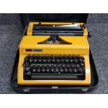 Vintage daro Erika typewriter in carrycase