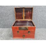 An oriental desk top cabinet 40 x 31.5 x 29cm