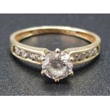 Ladies 9ct yellow gold cubic zirconia ring, size P, 2g gross