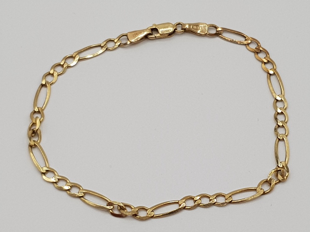 A 9ct yellow gold 3 + 1 Figaro bracelet 2.27g