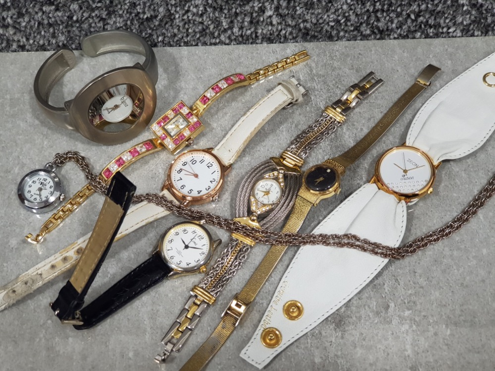 Bag of 8 Ladies watches