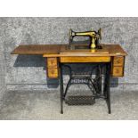 Well presented Singer sewing machine in great condition