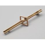 Ladies 9ct yellow gold 2 row bar brooch, 1.4g