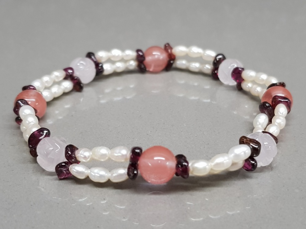 Freshwater pearl, garnet and rose quartz bracelet with Honora purse.