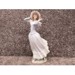 Lladro figure 4936 Spring breeze, height 36cm