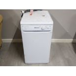 Hotpoint underbench dishwasher