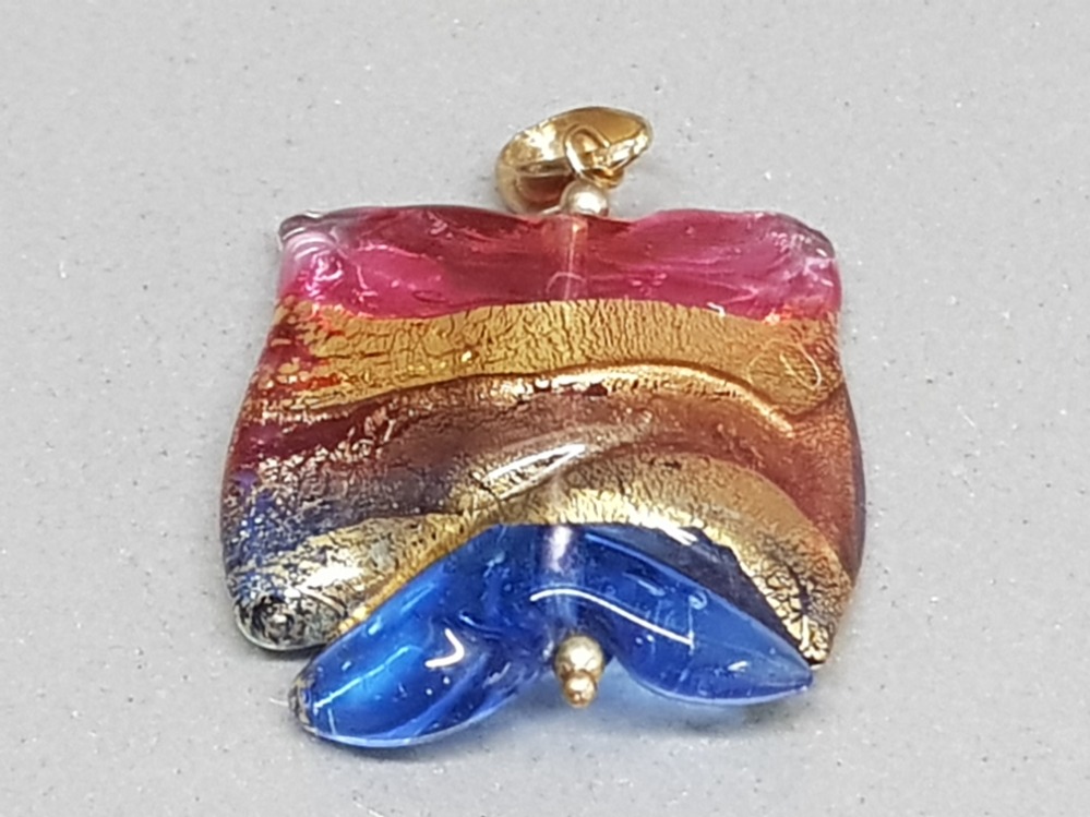 Murano glass pendant with 9ct gold mounts