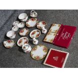 15 pieces of Royal Albert old country roses patterned china, including lidded pot, plates, salt &