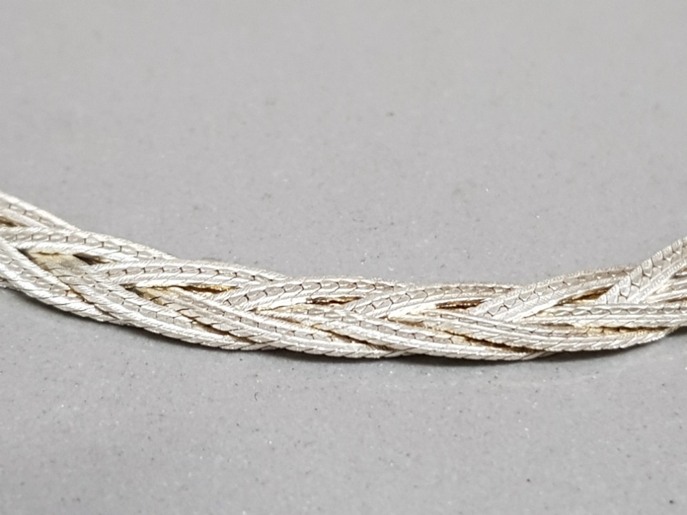 Woven silver collarette 18.5g - Image 2 of 3