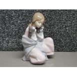 Lladro figure 6226 snuggle up with original box