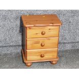 Pine 3 drawer bedside chest