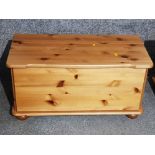 Pine blanket box, 80x38cm, height 41cm