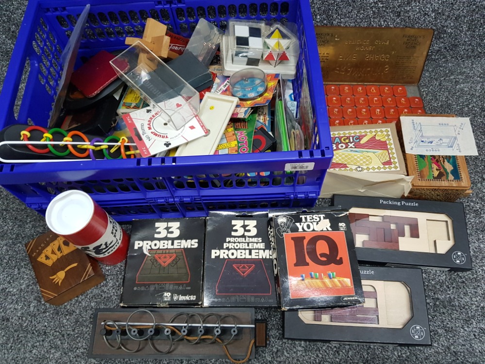 Box of vintage wooden & plastic puzzle games, also includes chinese 28 combination puzzle box