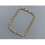 9ct gold flat Byzantine link bracelet, 8g