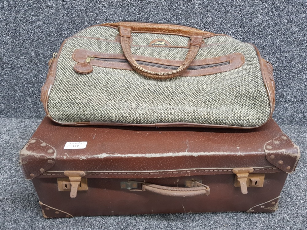 Lonsport holdhall together with vintage brown leather case