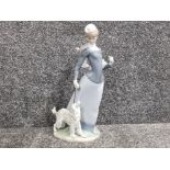 Lladro figure 4914 Lady with shawl, with original box, height 39.5cm