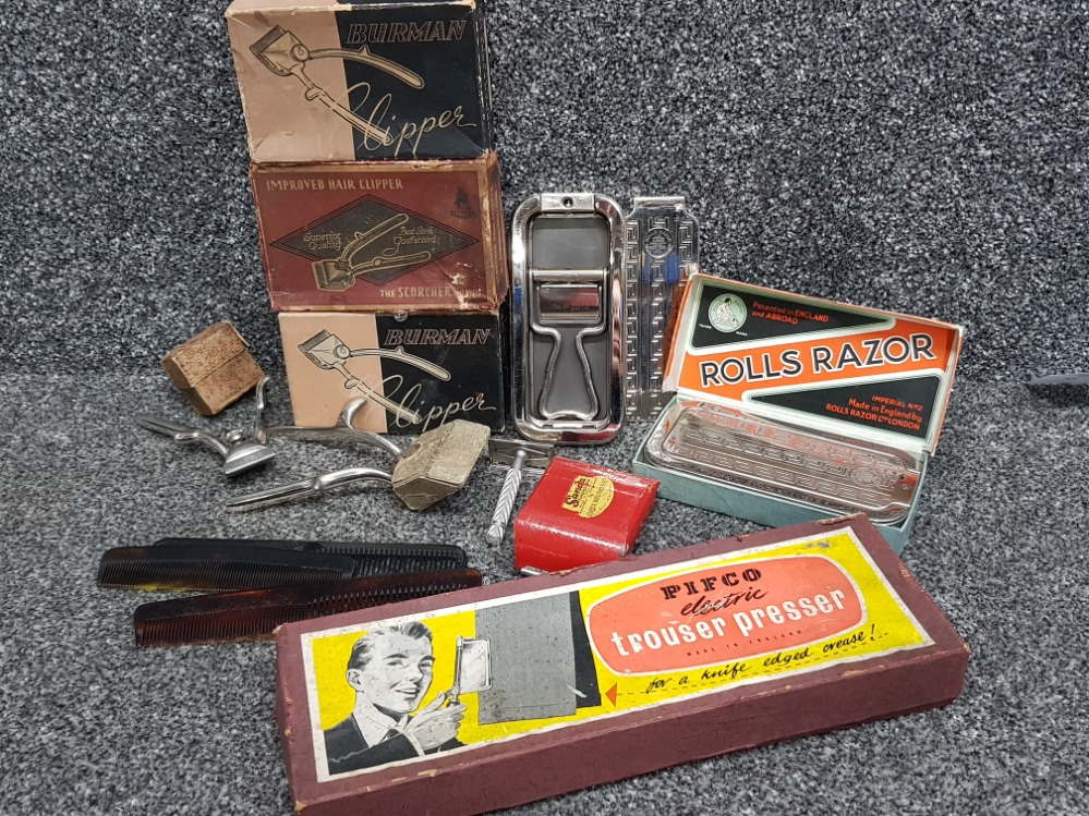 Box lot containing miscellaneous vintage razors including Burman & Rolls Razor etc