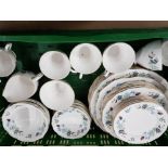 41 pieces of vintage Colclough tea & dinnerware