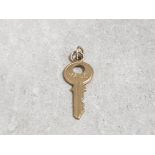 9ct yellow gold key pendant/charm 1.1