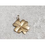 9ct yellow gold lucky 4 leaf clover pendant/charm 1.3g