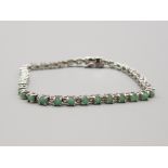 A silver and jade bracelet 8g gross