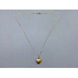 9ct gold heart pendant & chain, 2.1g